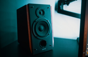 Studio freelance voice over studio gear speaker
